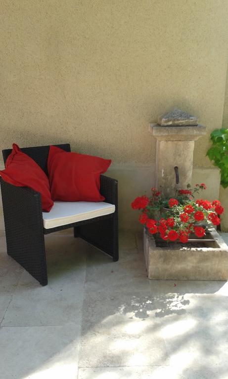 L'Amanderaie Piscine Privee A Cote De Lourmarin Luberon Apartment Cadenet Room photo